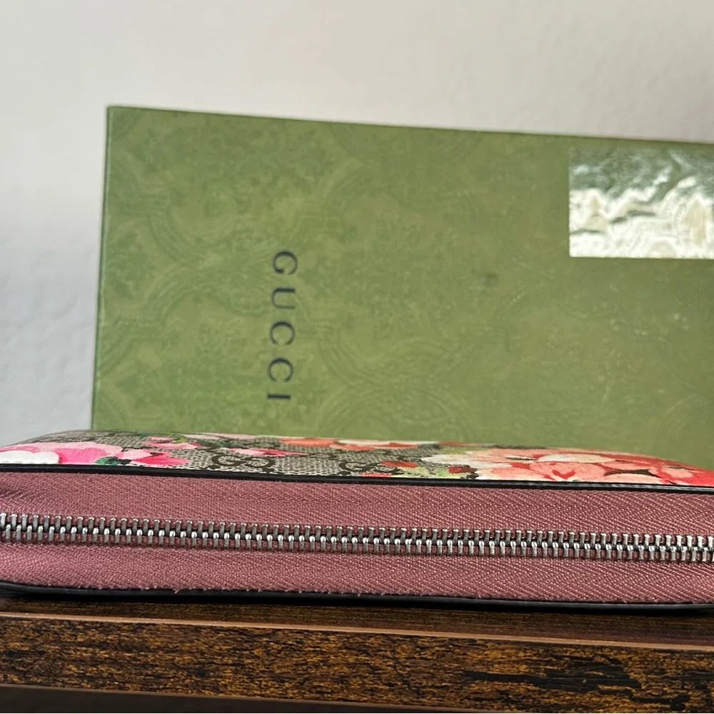Authentic Gucci Blooms GG Zippy Long Wallet W/ Wrist Strap - Picture 7 of 15